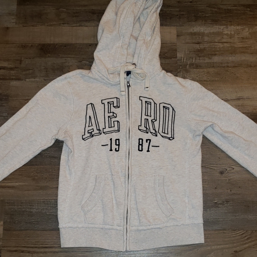 Aeropostale juniors sweatshirt size small